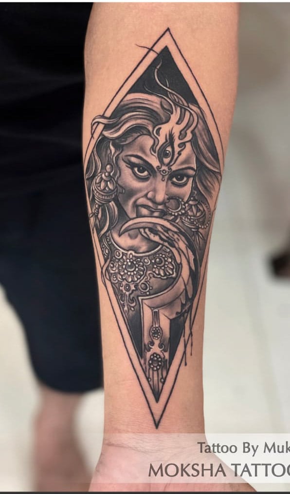 Tattoo Realism - Lord Shiva - Goddess Kali Tattoo By Sunny Bhanushali at  Aliens Tattoo India - YouTube